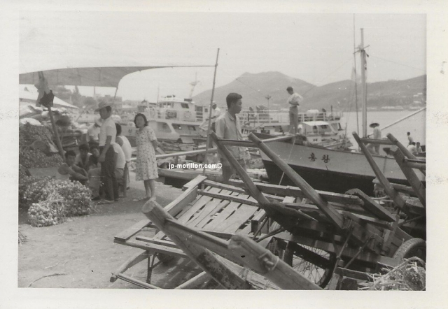 Corée, Yesan, activité sur le port, 1er juillet 1971